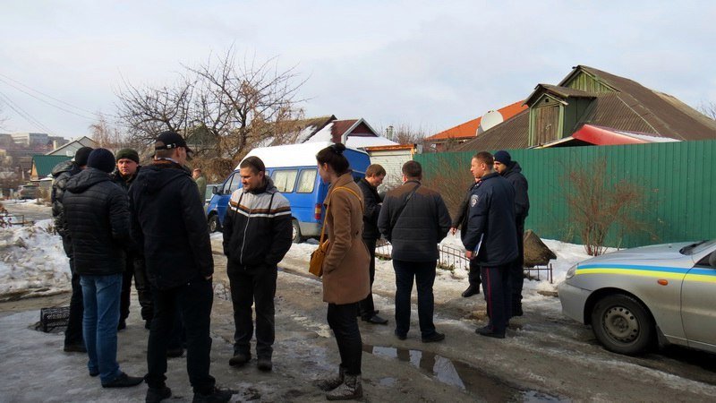 Рейдерский захват в Днепре: у волонтера пытались отобрать дом (ФОТО) 2