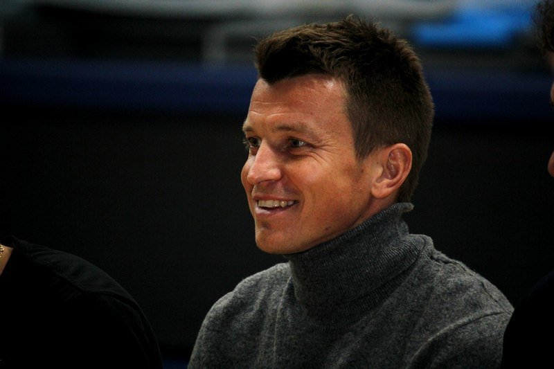 Ближе к трибунам: футболисты Днепра встретились с болельщиками (ФОТО) 2