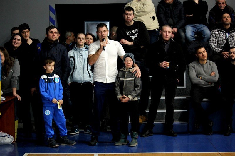 Ближе к трибунам: футболисты Днепра встретились с болельщиками (ФОТО) 6