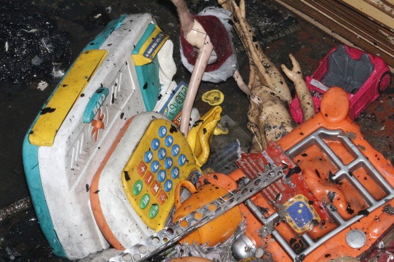 В переулке Лиственном произошел пожар (ФОТО) 14