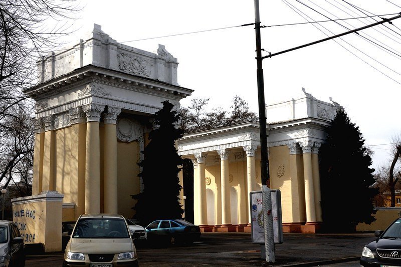 Было - стало: как выглядел парк Глобы в 50-х годах ХХ века и как выглядит теперь (ФОТО) 2