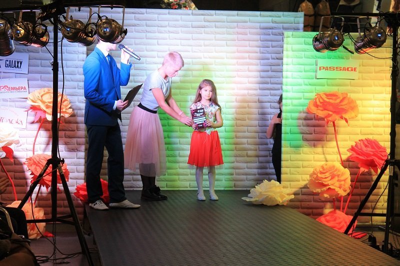 Модный Днепр: в Пассаже прошел показ мод (ФОТО, ВИДЕО) 3