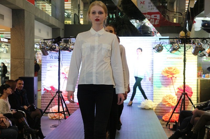 Модный Днепр: в Пассаже прошел показ мод (ФОТО, ВИДЕО) 9