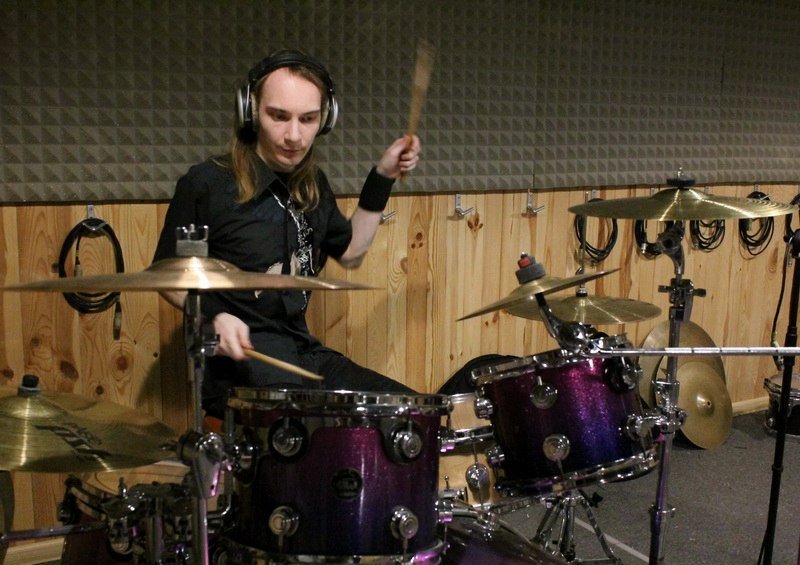 Днепровские музыканты собрались покорять Украину: интервью с группой "Monkey Shock" 9