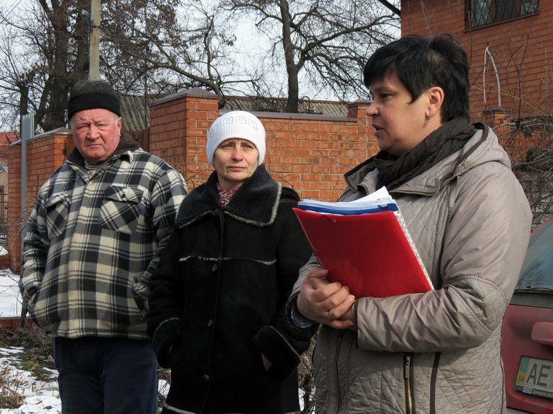 Достучаться до небес: жители Днепра 11 лет воюют с заводом, который отравляет их жизни (ФОТО) 1