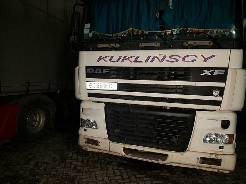 Львовский мусор возвращается: под Днепром задержали 11 фур с отходами 6