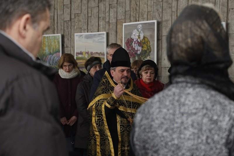 Жители Днепра попрощались с известным скульптором Василием Мирошниченко 3