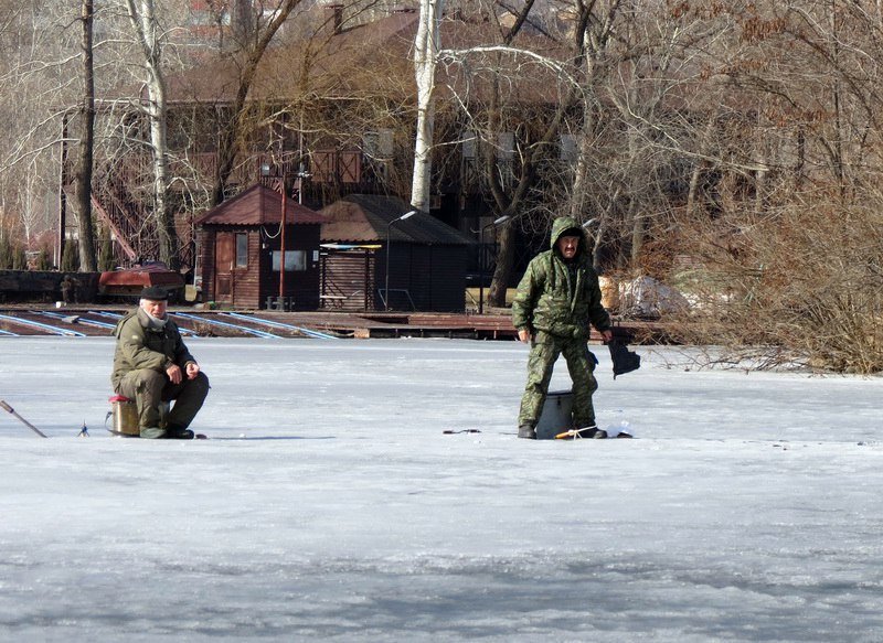 Упрямые рыбаки и настойчивые спасатели: как прошел рейд МЧСников по Днепру 2