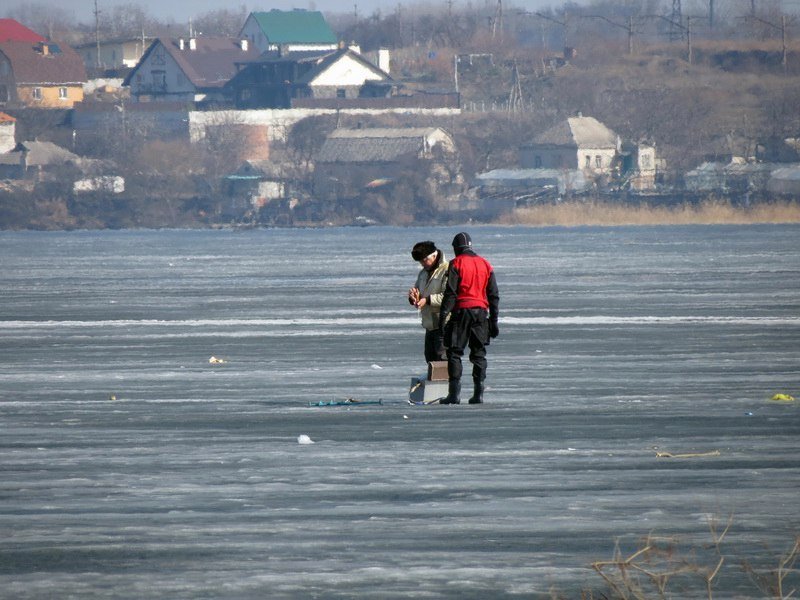 Упрямые рыбаки и настойчивые спасатели: как прошел рейд МЧСников по Днепру 4