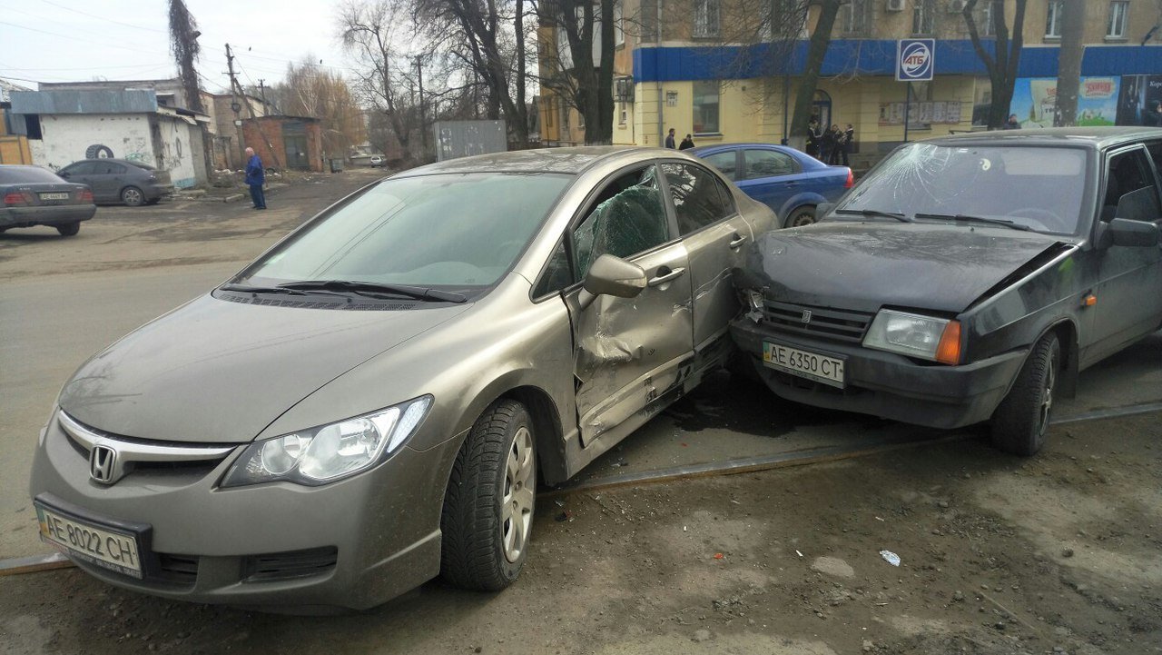 ДТП на 12 Квартале: движение трамваев приостановлено 1