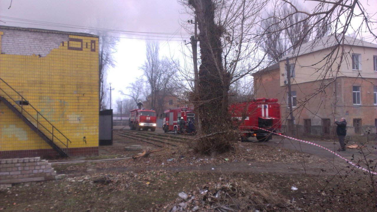 В Днепре горел заброшенный Дом культуры: пожар ликвидировали 34 спасателя 2