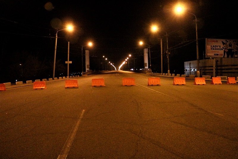 В Днепре впервые перекрыли Новый мост для ремонтных работ 6