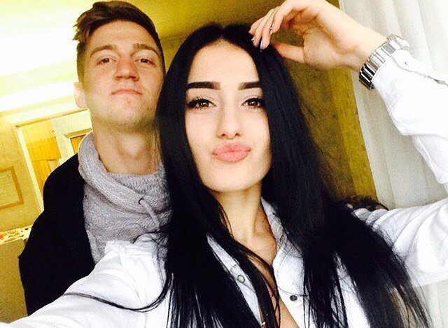 Девушки футболистов «Днепра»: смотрите, кто вдохновляет наших игроков 13