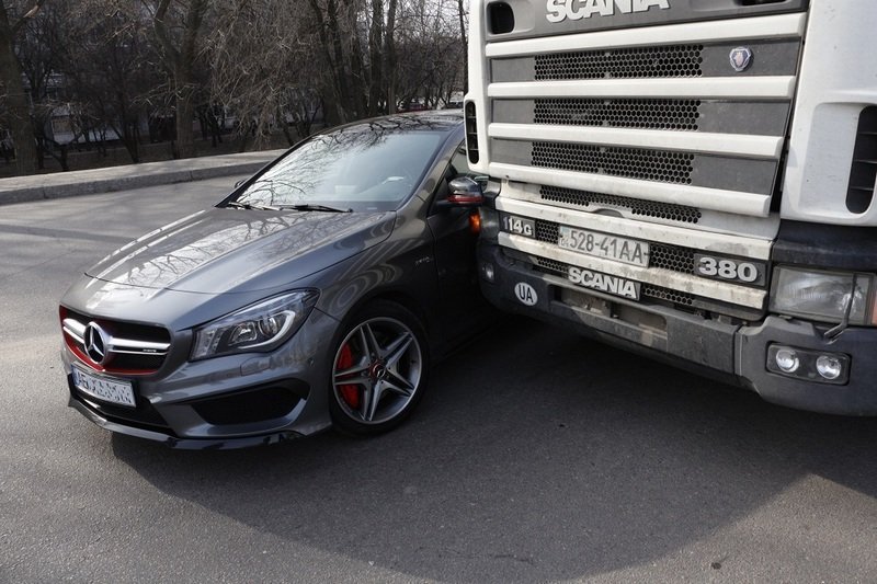 В Днепре, по невнимательности водителей произошло два ДТП 1