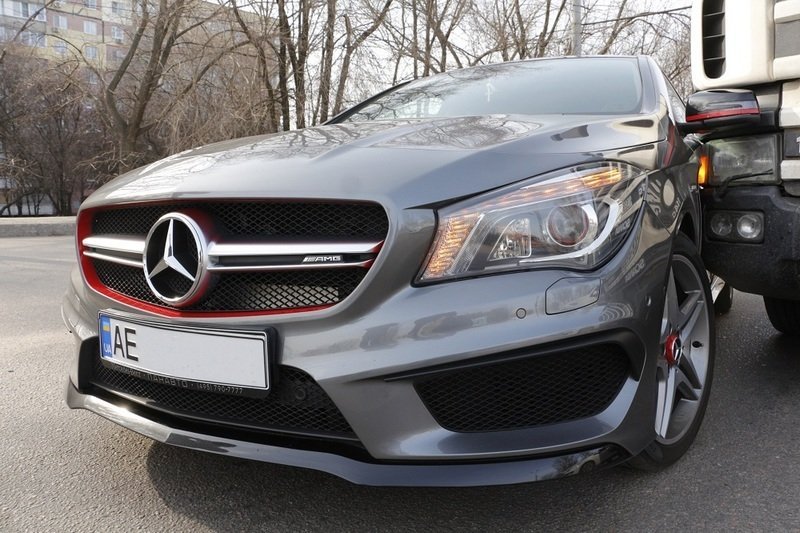 В Днепре, по невнимательности водителей произошло два ДТП 2