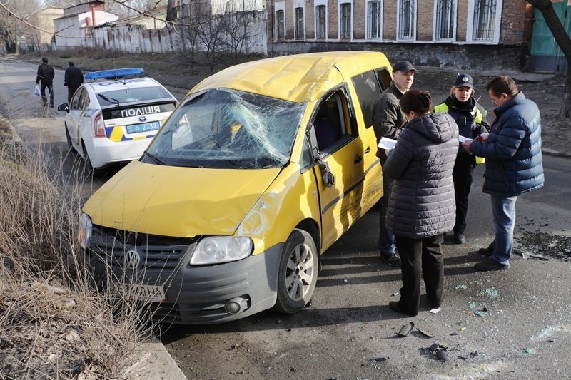 В Днепре, по невнимательности водителей произошло два ДТП 7