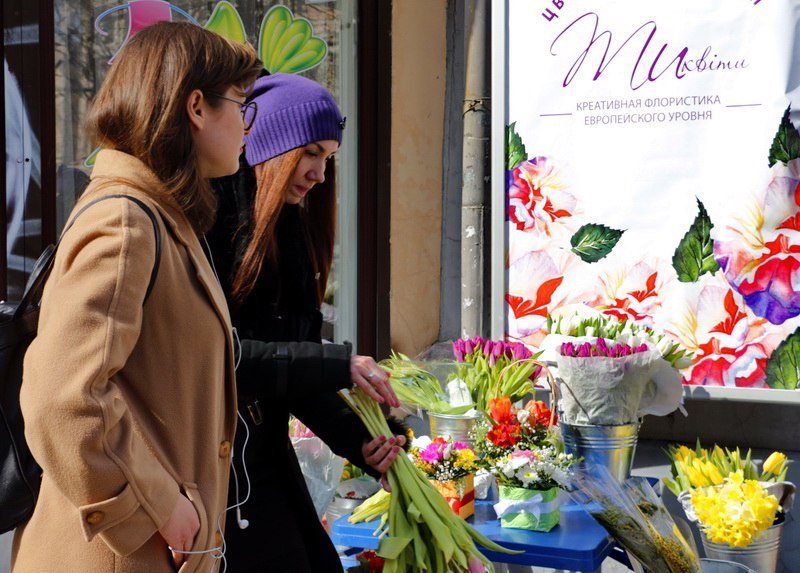 Сколько стоит порадовать девушку: цены на цветы в преддверии 8 марта 4