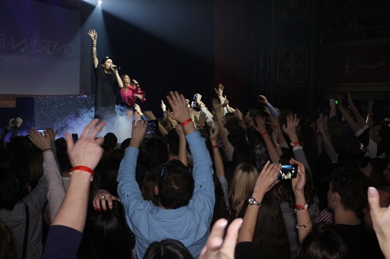 В Днепре состоялся праздничный концерт группы "Время и Стекло" 8