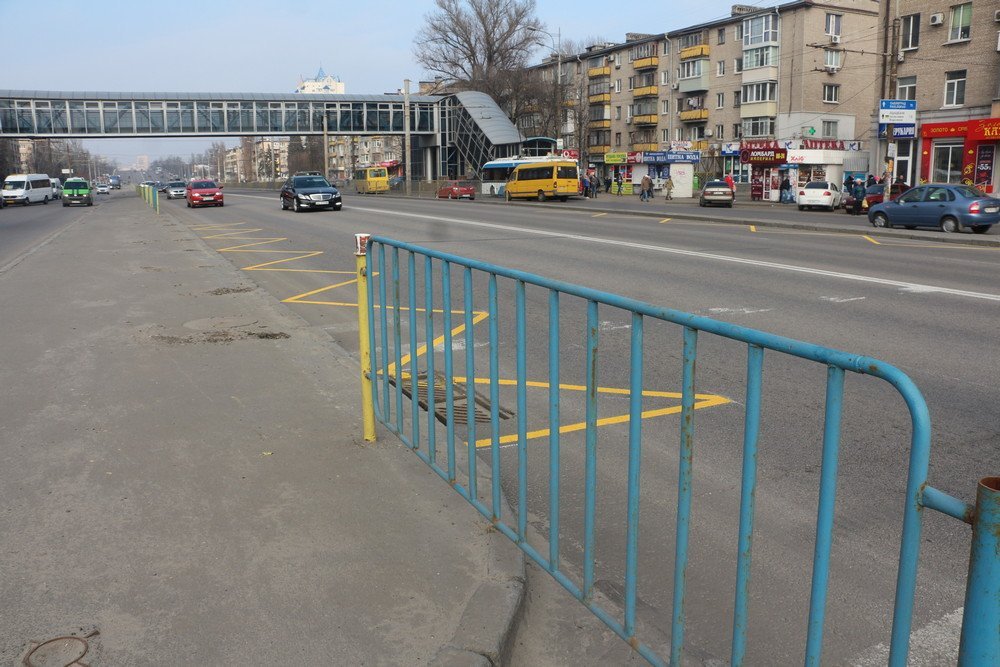 Снова открывают смертельный переход в начале Слобожанского: проспект готовят к закрытию моста 3