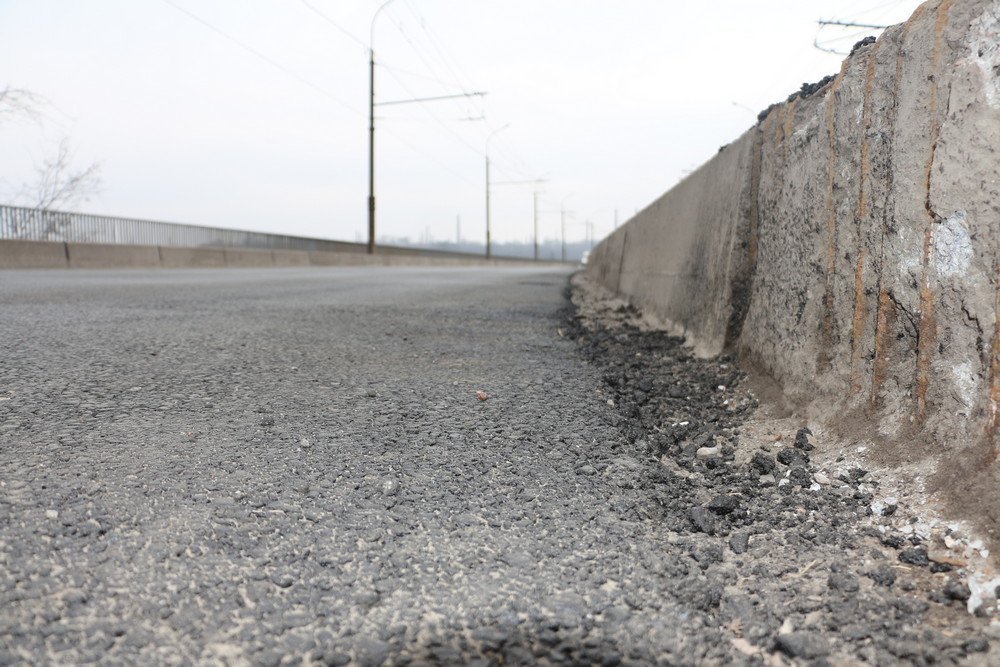 В Днепре взялись за ремонт проезда Александра Гальченко 3