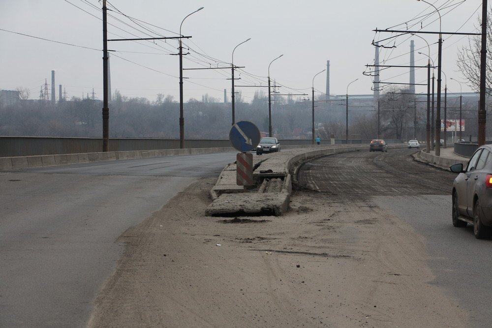 В Днепре взялись за ремонт проезда Александра Гальченко 5