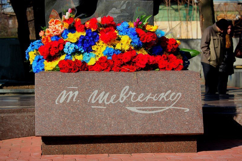 В Днепре отметили годовщину со дня рождения Тараса Шевченко 7