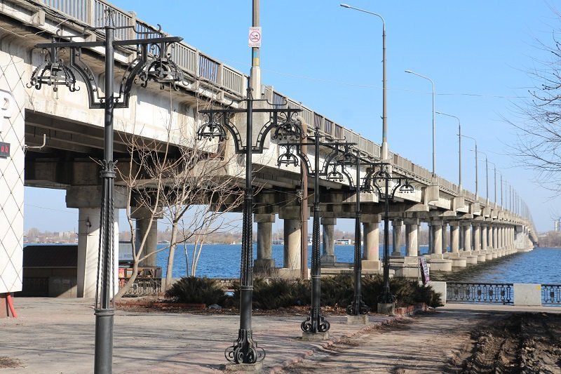 Транспортный коллапс на Амурском мосту: жуткие пробки и ремонтные работы 3