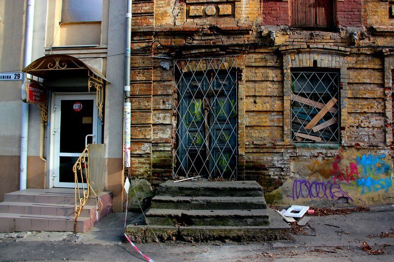 Забытая история: ТОП-7 заброшенных зданий в центре Днепра 6