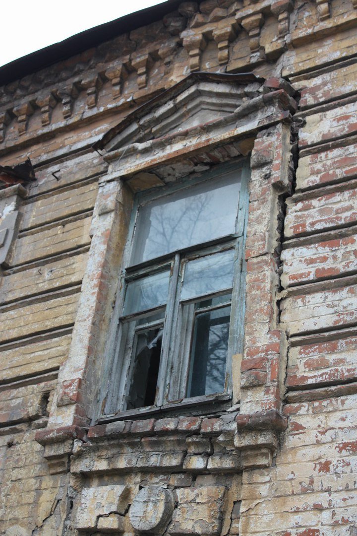 Береги голову: под какими домами в Днепре не стоит ходить 1