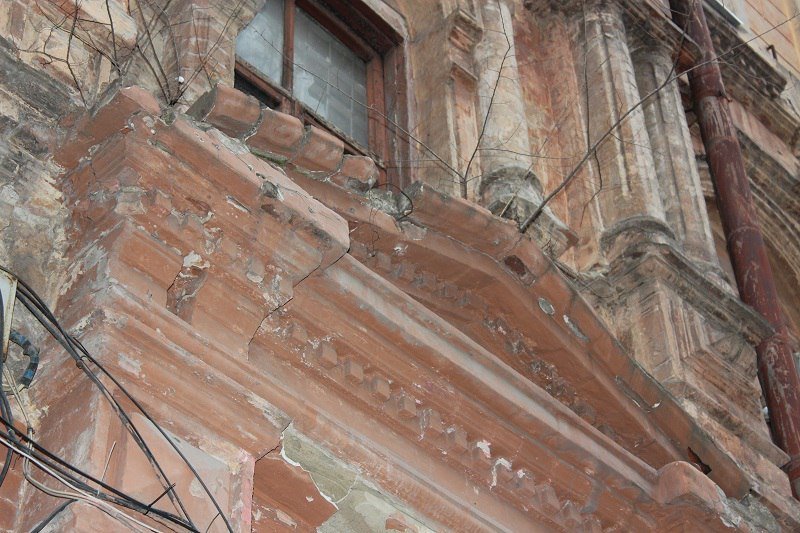 Береги голову: под какими домами в Днепре не стоит ходить 6