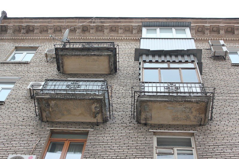 Береги голову: под какими домами в Днепре не стоит ходить 13