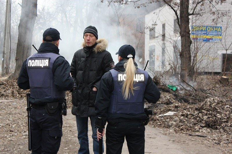 Отравляющий дым, полиция и пожарные: что происходило возле техникума на Мазепы 7