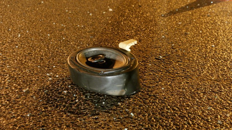 Неожиданный светофор: на Набережной столкнулись два автомобиля 3