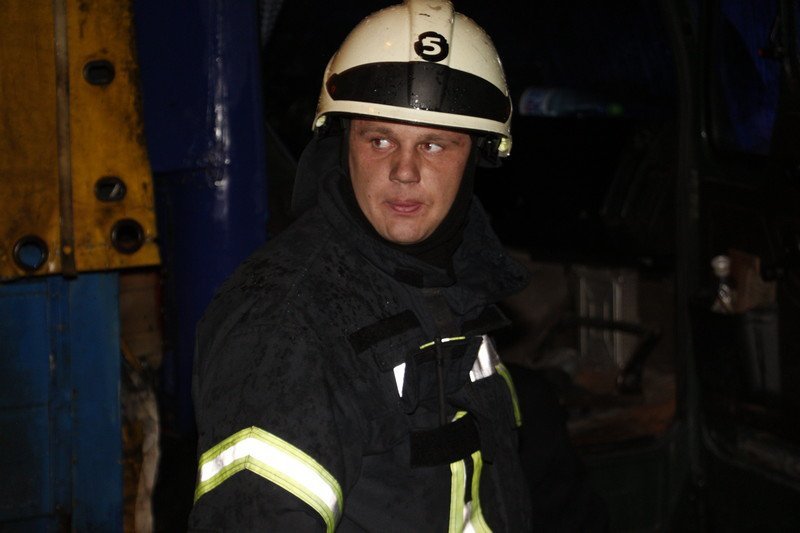 В Днепре на улице Макарова горел грузовик 2