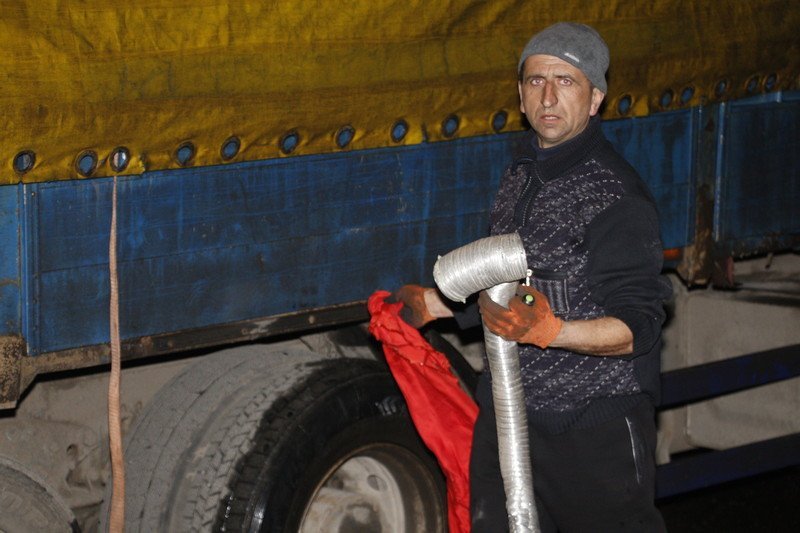 В Днепре на улице Макарова горел грузовик 5