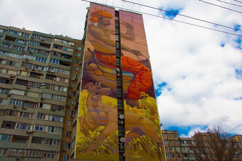 Усатый казак и собака с трубкой: в Днепре появился еще один патриотичный мурал 2