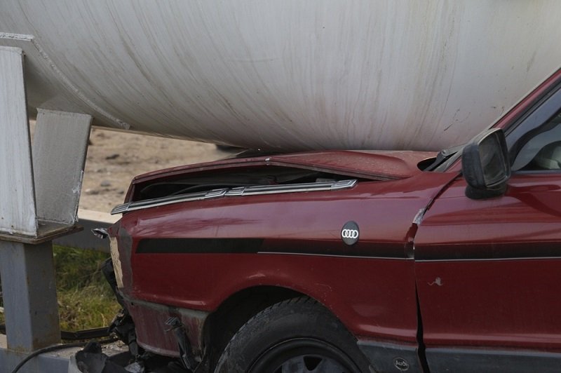 Днепровский камикадзе: на Тополе водитель Audi влетел в газовую заправку и пытался ее подорвать 15