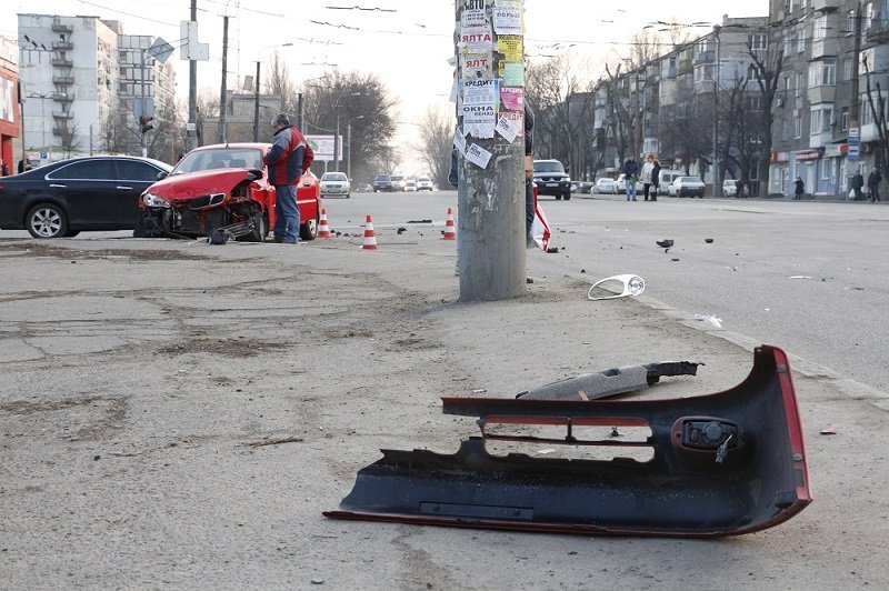 На Титова в ДТП столкнулись Daewoo Lanos и Mitsubishi Outlander 7