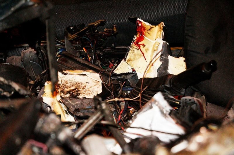 Страшное ДТП на Набережной Заводской: тело парня вырезали из разбитого авто 11