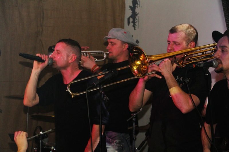 В Днепре состоялся концерт группы "Жадан и Собаки" 1