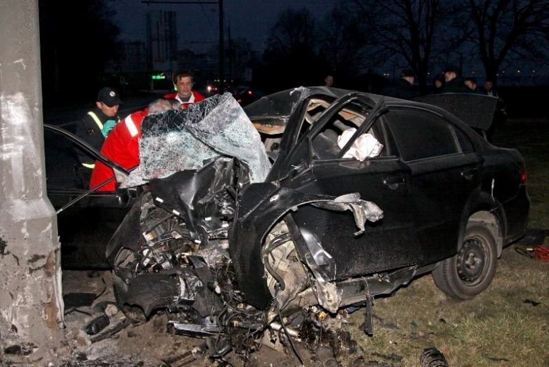 Смертельная ночь: на Сичеславской Набережной в страшном ДТП разбились 3 человека 1