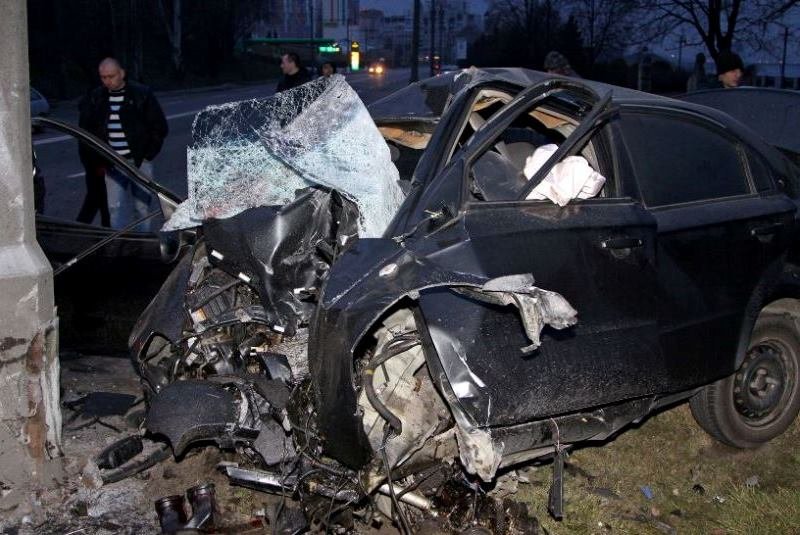 Смертельная ночь: на Сичеславской Набережной в страшном ДТП разбились 3 человека 5