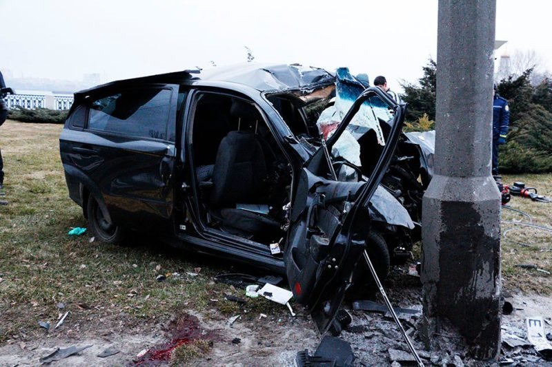 Смертельная ночь: на Сичеславской Набережной в страшном ДТП разбились 3 человека 6