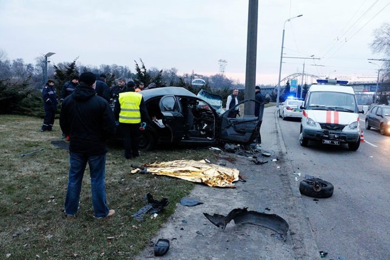 Смертельная ночь: на Сичеславской Набережной в страшном ДТП разбились 3 человека 12