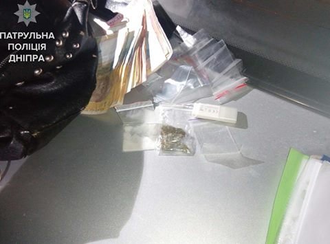 В Днепре задержали женщину-наркодилера 1