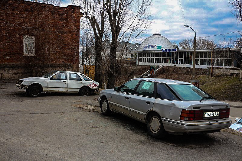 Забытые "ласточки": дайджест брошенных автомобилей Днепра 1