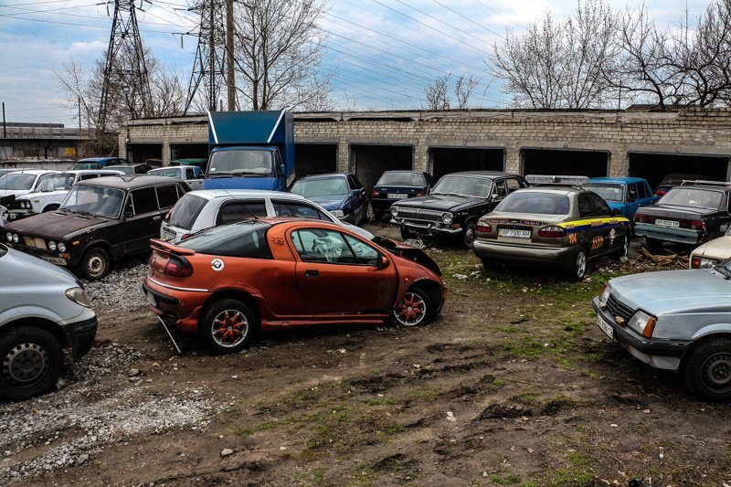 Забытые "ласточки": дайджест брошенных автомобилей Днепра 24