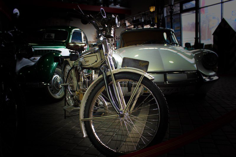 В Днепре представили уникальные французские ретро мотоциклы 2