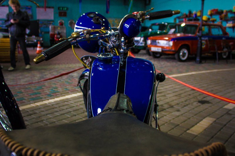 В Днепре представили уникальные французские ретро мотоциклы 11