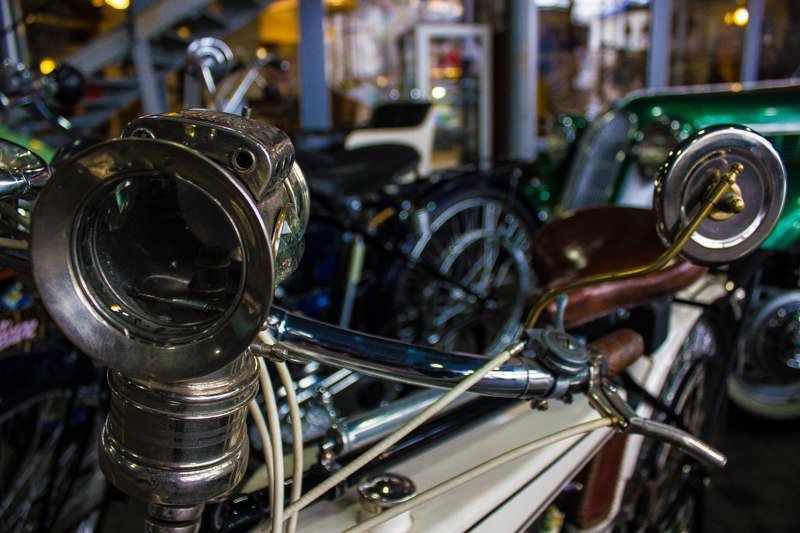 В Днепре представили уникальные французские ретро мотоциклы 14